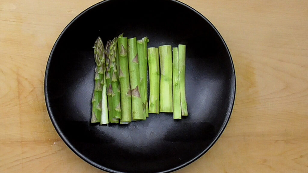 cut asparagus